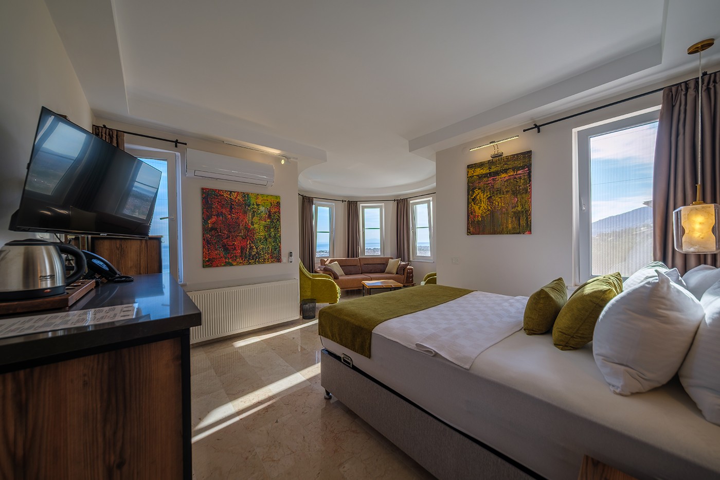 Deluxe Oda, Deniz ve Havuz Manzaralı Balkonsuz