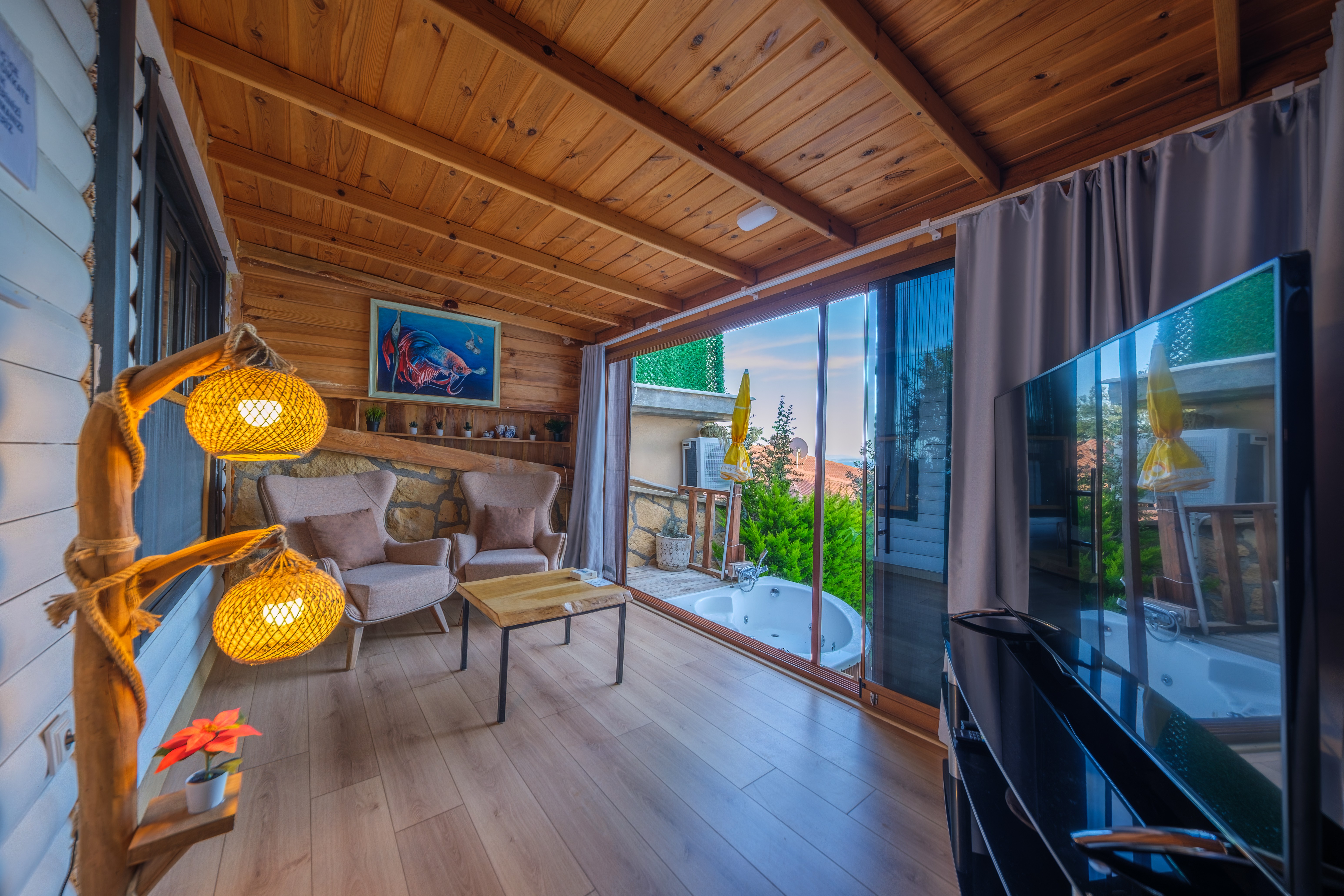 1+1 Jakuzili Bungalow  Kısmi Havuz ve Deniz Manzaralı, Havuz Bağlantılı