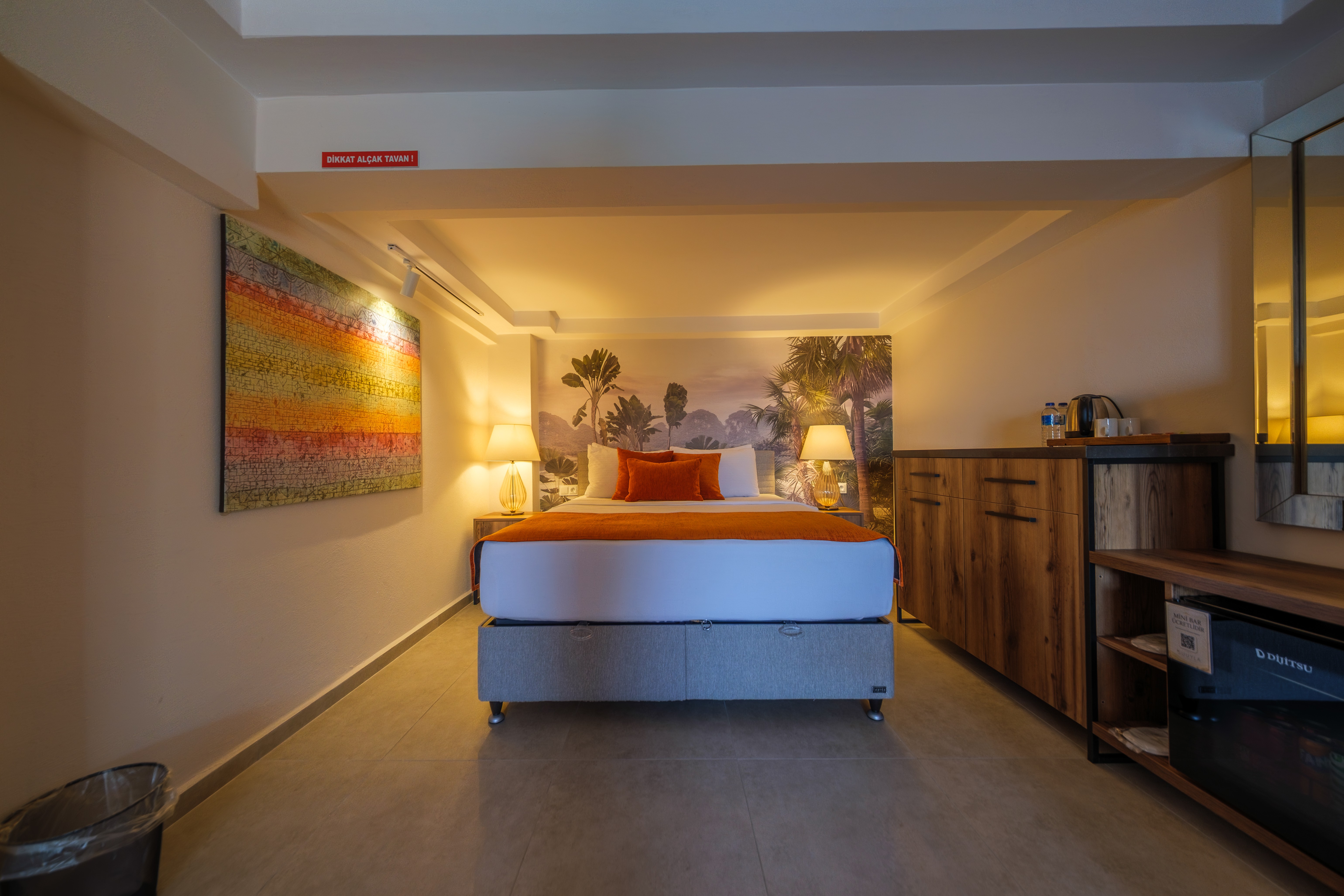 Deluxe Oda, Deniz ve Havuz Manzaralı, Havuz Çıkışlı ve Balkonlu