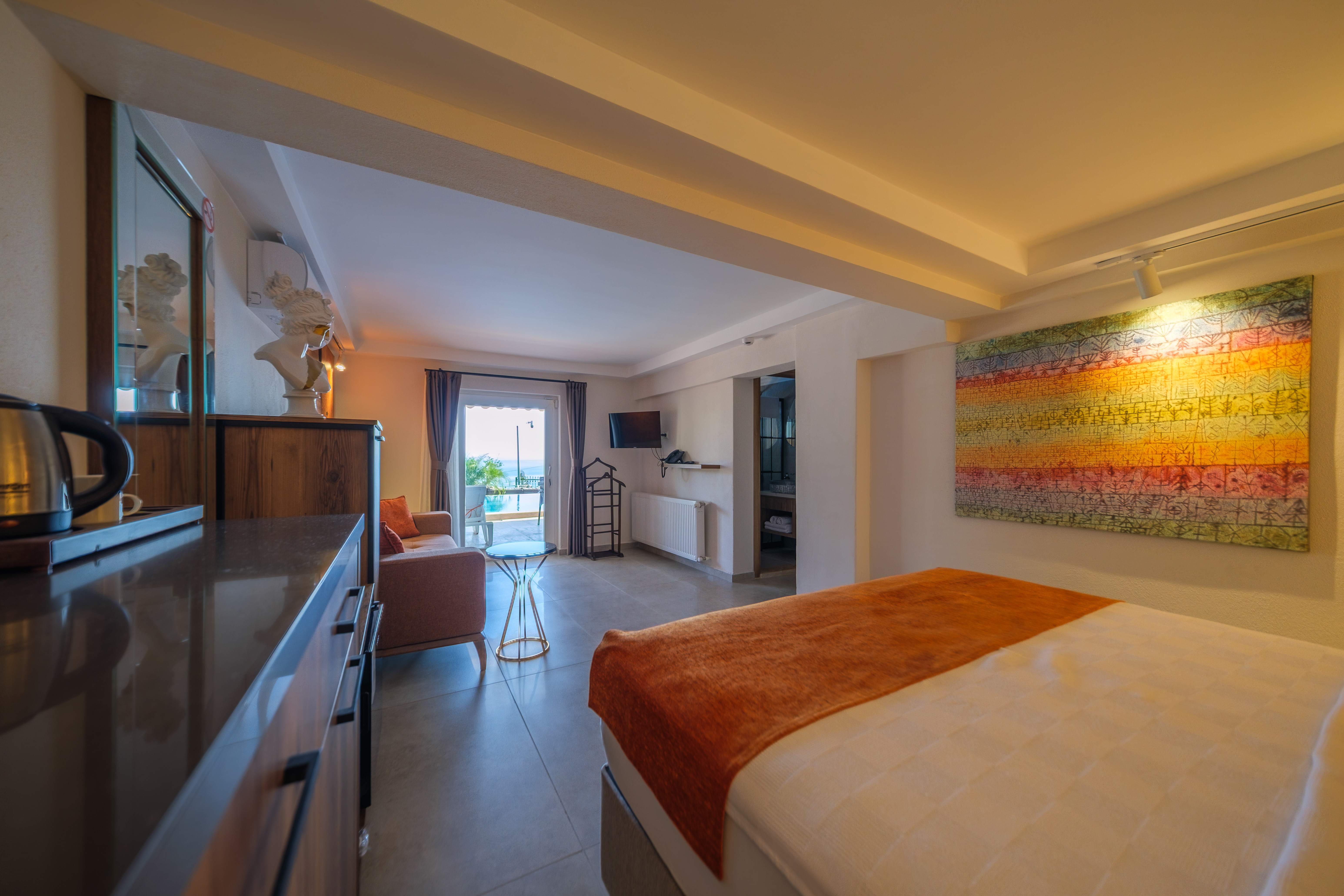 Deluxe Oda, Deniz ve Havuz Manzaralı, Havuz Çıkışlı ve Balkonlu
