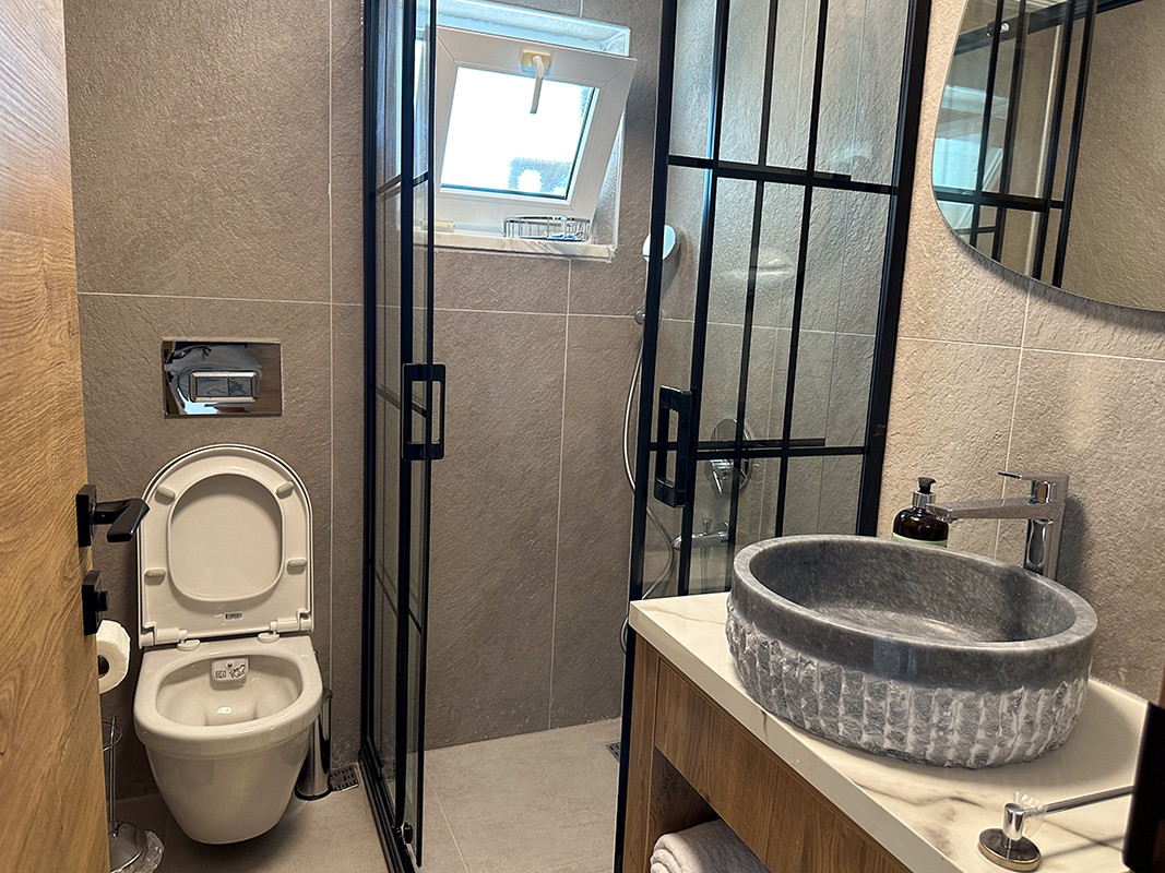 Deluxe Oda, Deniz ve Havuz Manzaralı, Havuz Çıkışlı ve Balkonlu